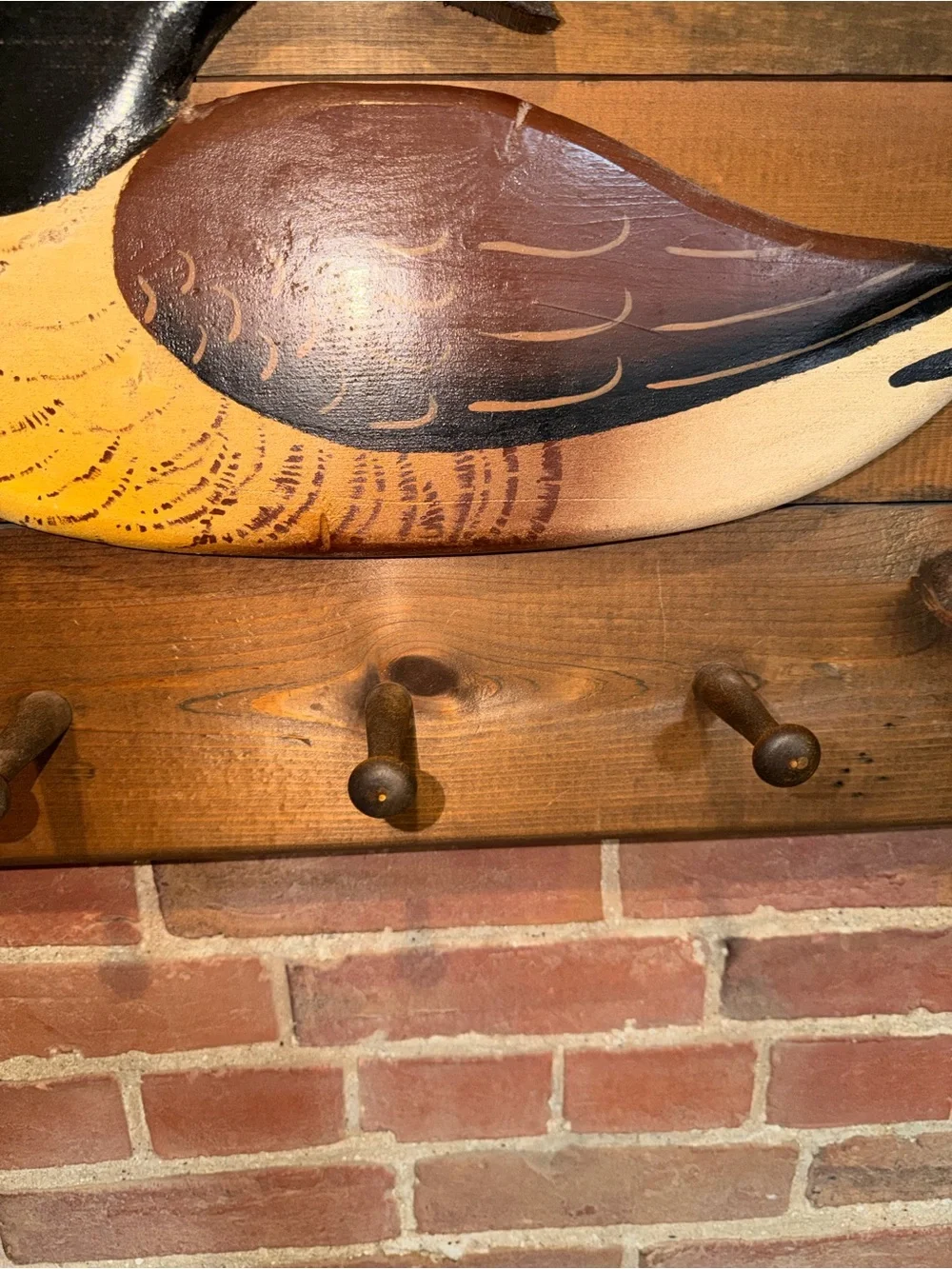 Rustic Wild Duck / Goose Wall Hook Hanging Rack in Brown and Yellow
